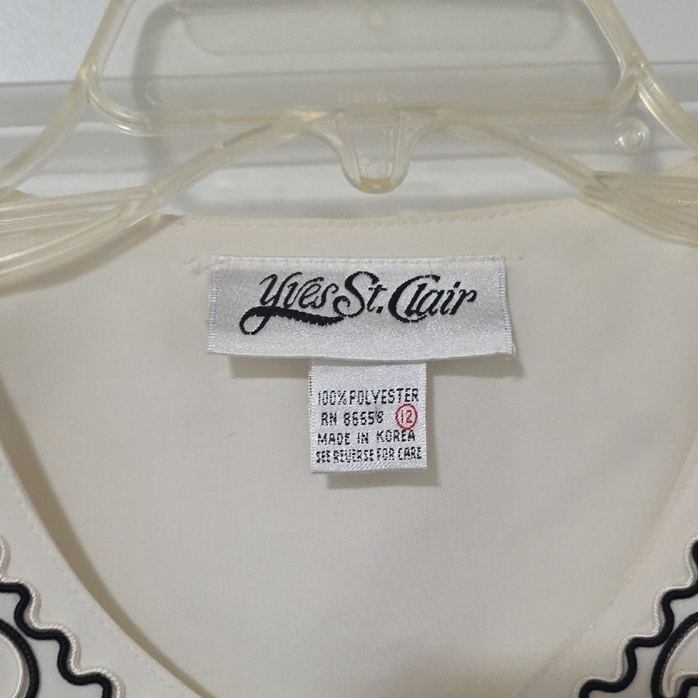 Vintage Yves St. Clair Ivory Top with Black Detailing - Picture 2 of 5